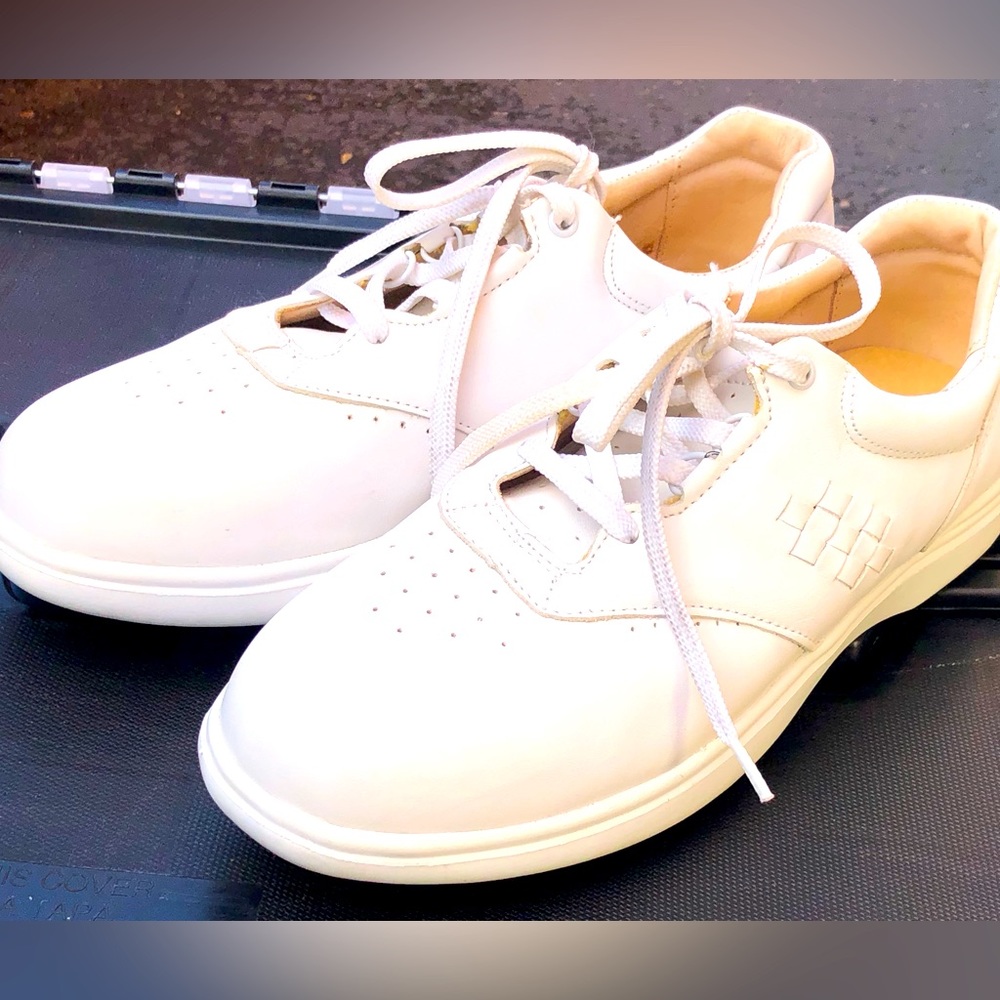 SUREFIT Manila S125 Women’s White Genuine Leather Sneakers Size 10.5M